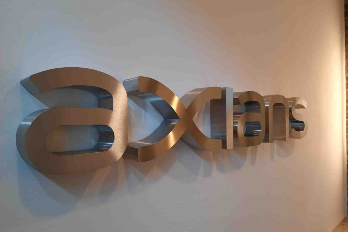 Leuchtreklame und Leuchtbuchstaben in Frankfurt