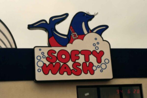 Waschstrassenbeschriftung aus den 90er in Dietzenbach