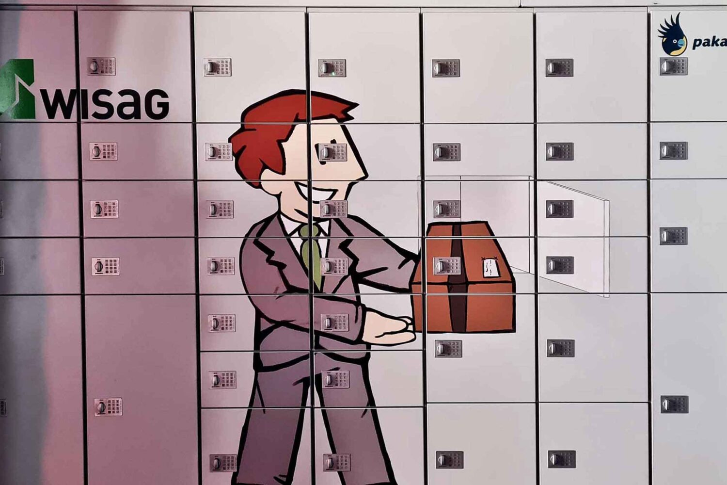 foliendruck4 Beschriftungsarbeiten an Postfächern Beklebung mit Digitaldruck Wisag Frankfurt