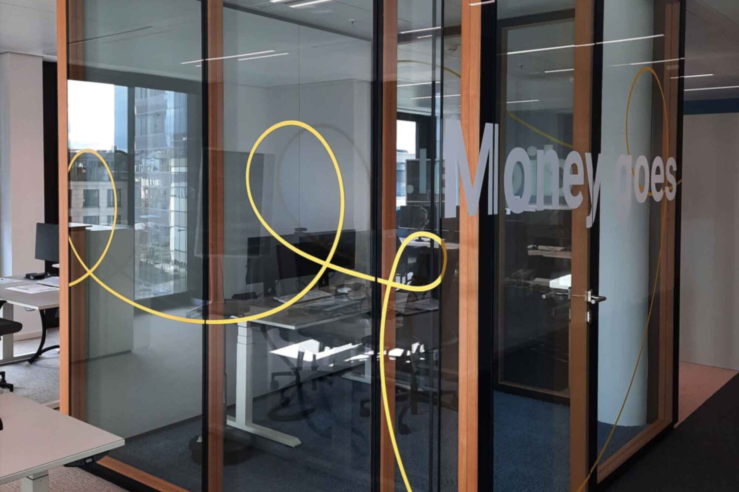 Beschriftung-von-meeting-raeumen Beschriftung-von-meeting-raeumen