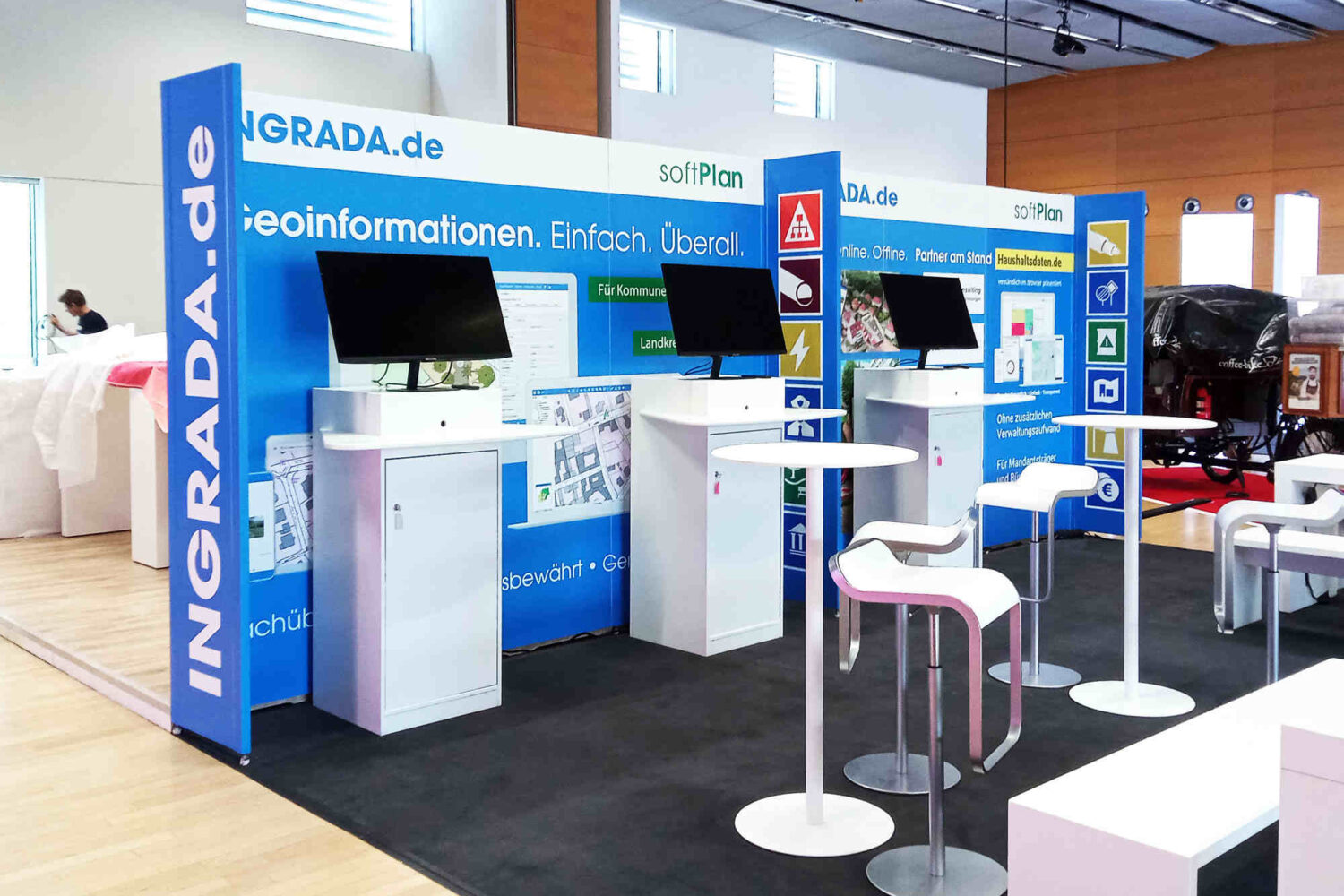 Messebeschriftungen-mit-Digitaldruck Messebeschriftungen-mit-Digitaldruck