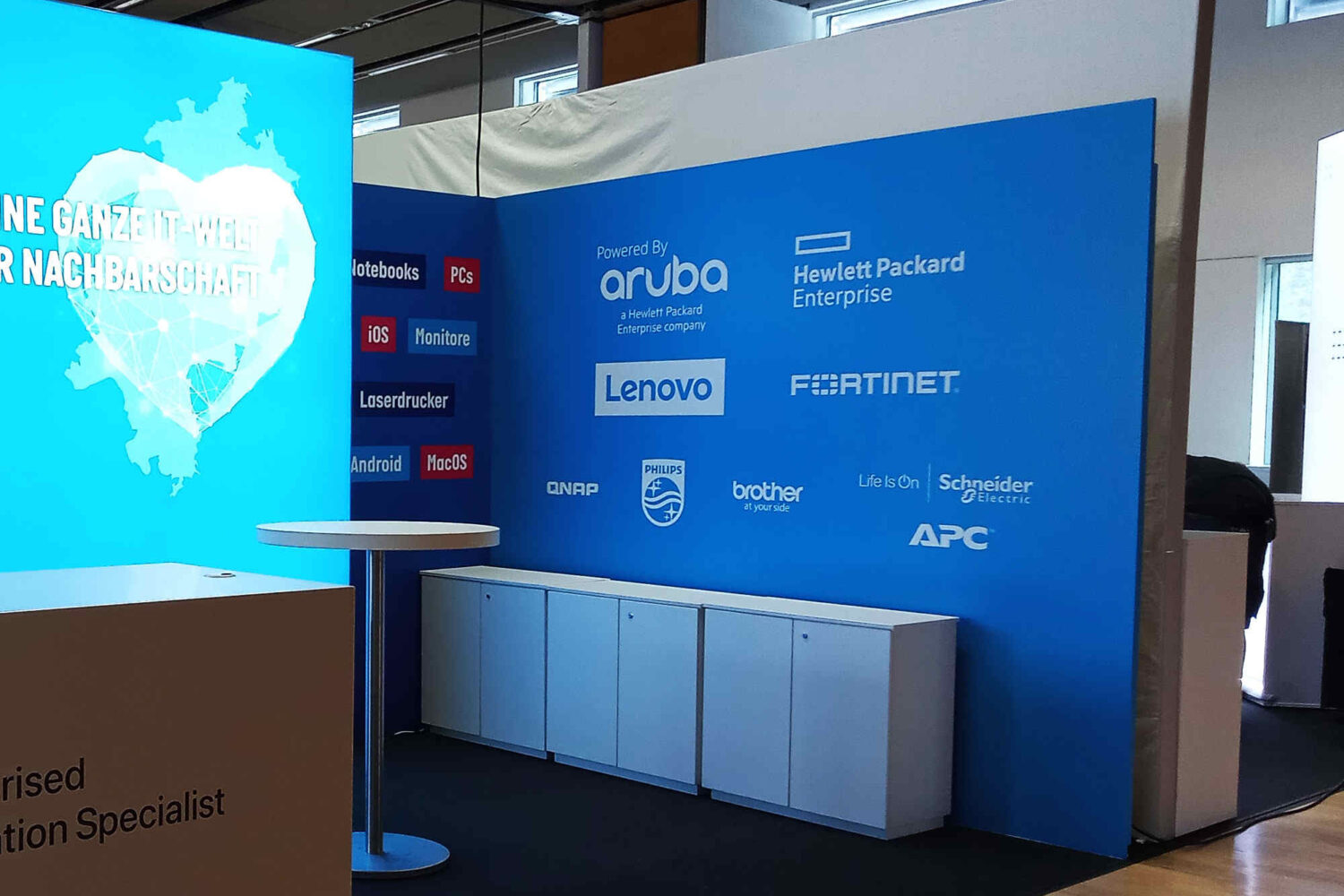 beschriftete-Messewaende beschriftete-Messewaende