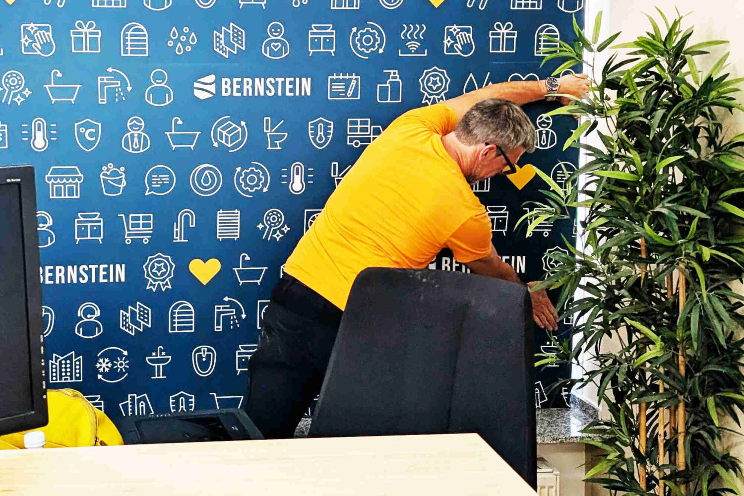 installation-eines-Spanntuchsystems installation-eines-Spanntuchsystems